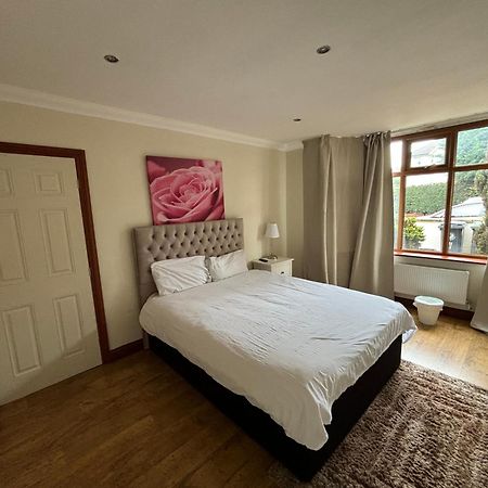 Shared House On Southmead Bristol Exterior foto